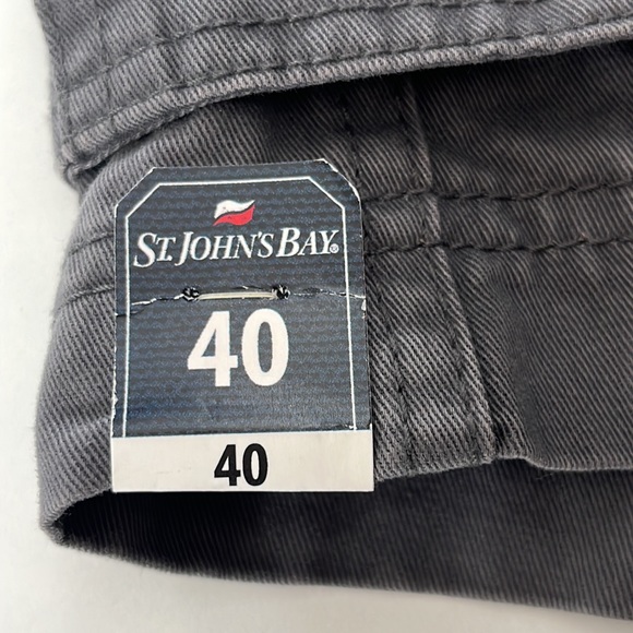 St. John’s Bay shorts grey cargo men’s size 40 - Picture 8 of 8